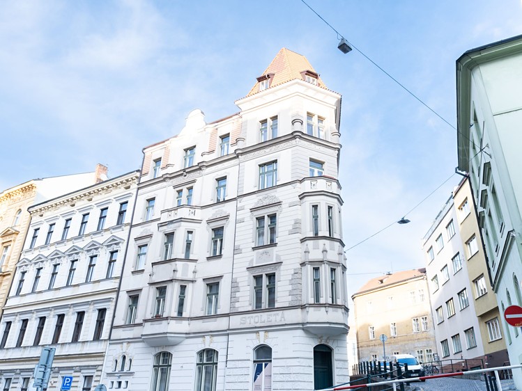 Pronájem bytu 2+1 87 m² - foto 2