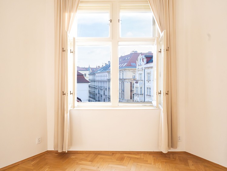 Pronájem bytu 2+1 87 m² - foto 6