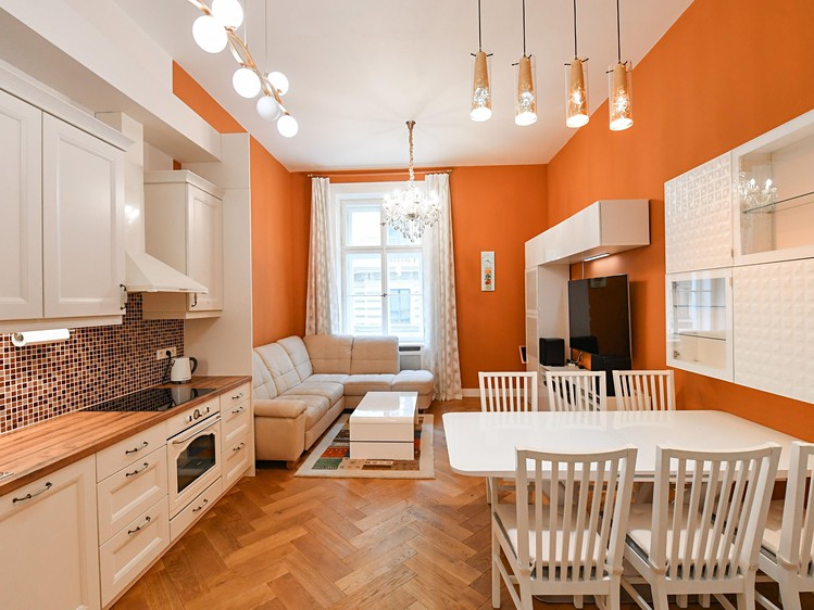 Pronájem bytu 2+kk 70 m² - foto 4