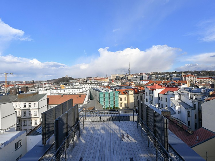 Pronájem bytu 2+kk 70 m² - foto 2