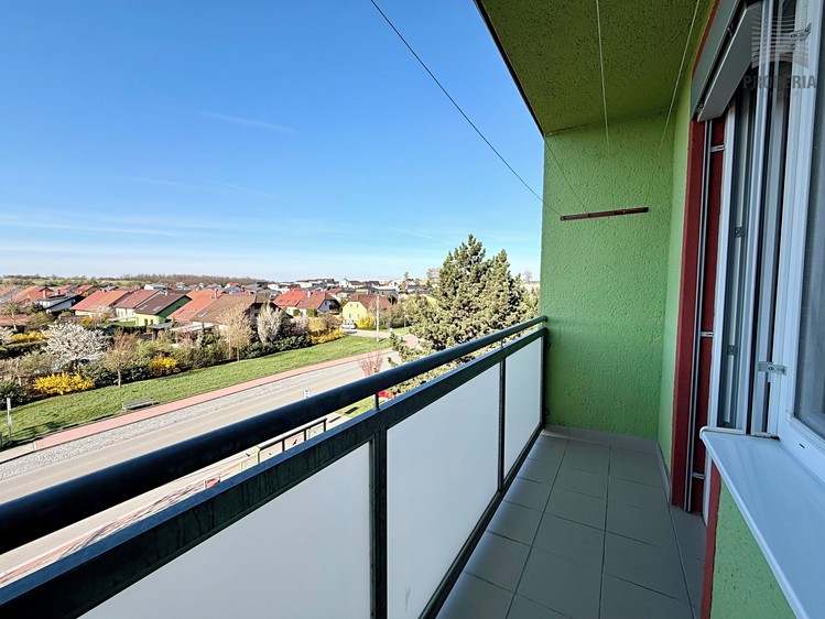 Pronájem bytu 3+1 72 m² - foto 3