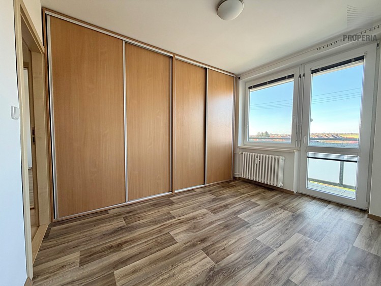 Pronájem bytu 3+1 72 m² - foto 8