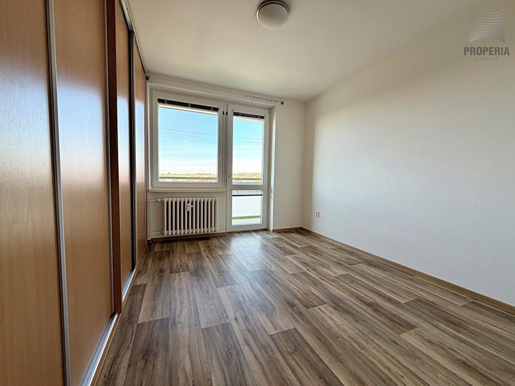 Pronájem bytu 3+1 72 m² - foto 7