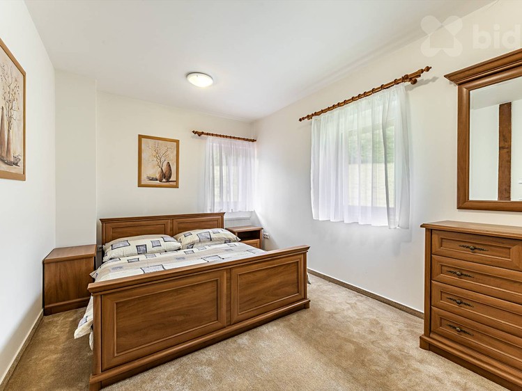 Pronájem bytu 3+1 85 m² - foto 3