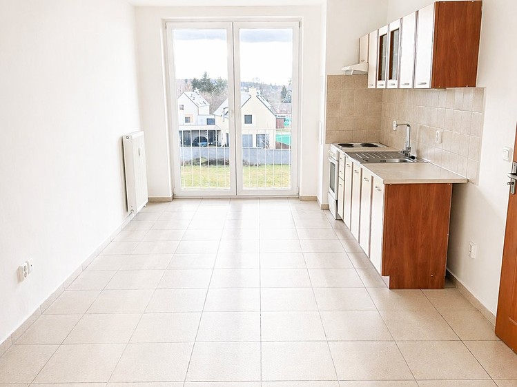 Pronájem bytu 1+kk 35 m² - foto 3
