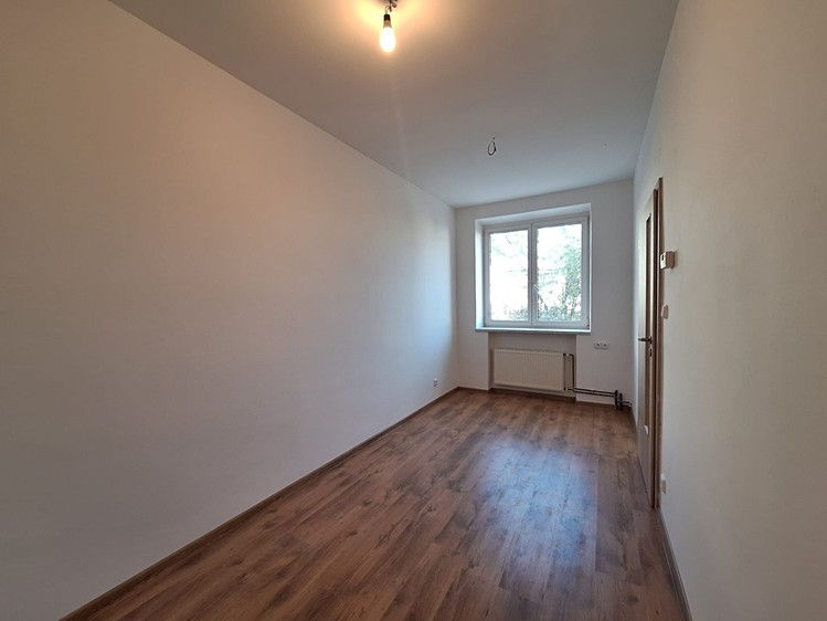 Pronájem bytu 2+1 50 m² - foto 7