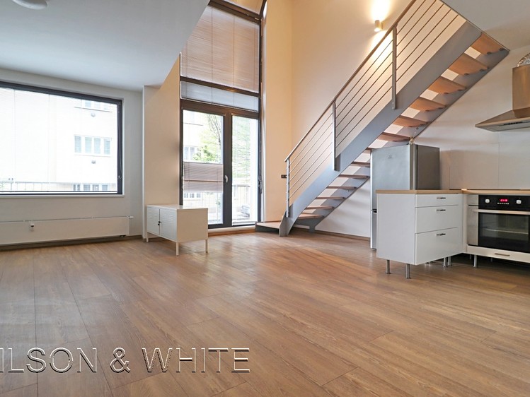 Pronájem bytu 2+kk 57 m² (Loft) - foto 2