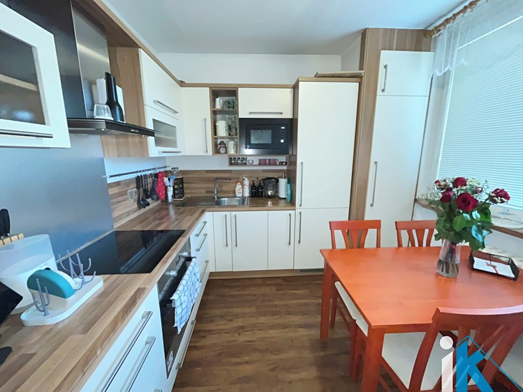 Pronájem bytu 2+1 58 m² - foto 1