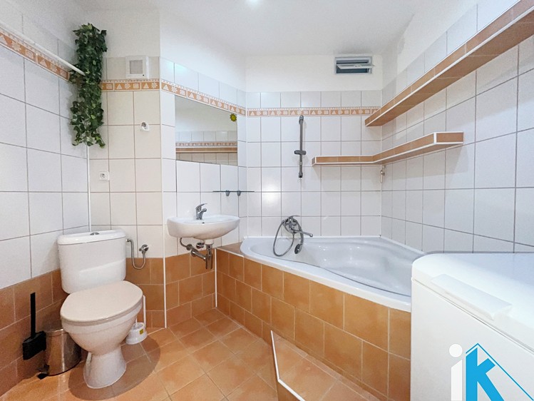 Pronájem bytu 2+1 58 m² - foto 5