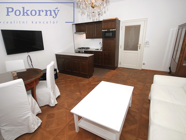Pronájem bytu 3+kk 70 m² - foto 3