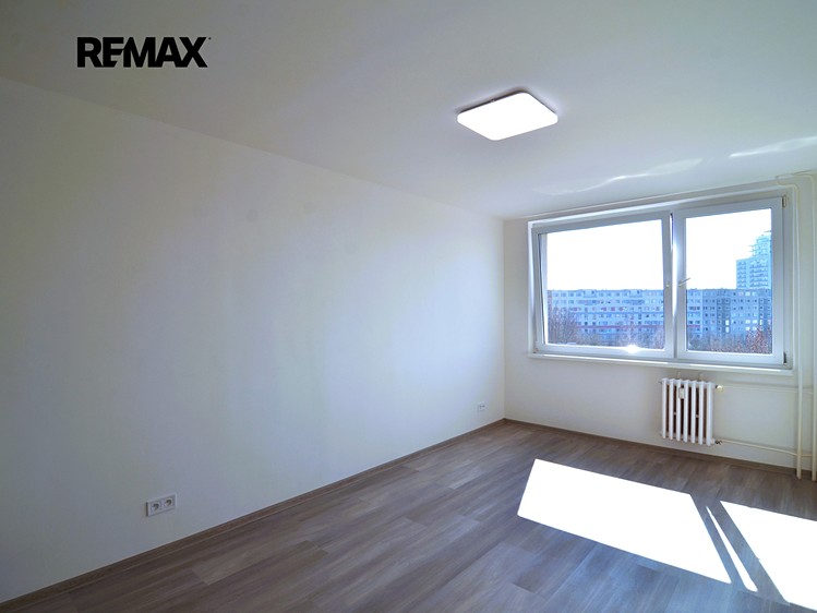 Pronájem bytu 2+kk 46 m² - foto 7