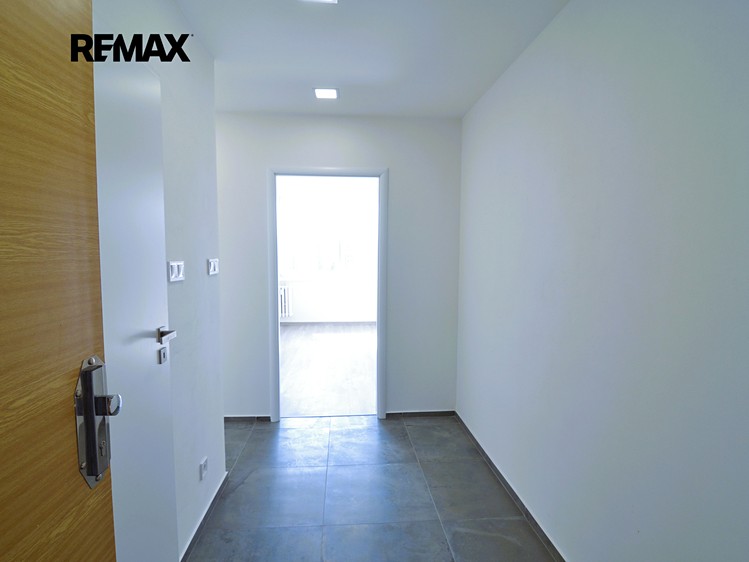 Pronájem bytu 2+kk 46 m² - foto 5