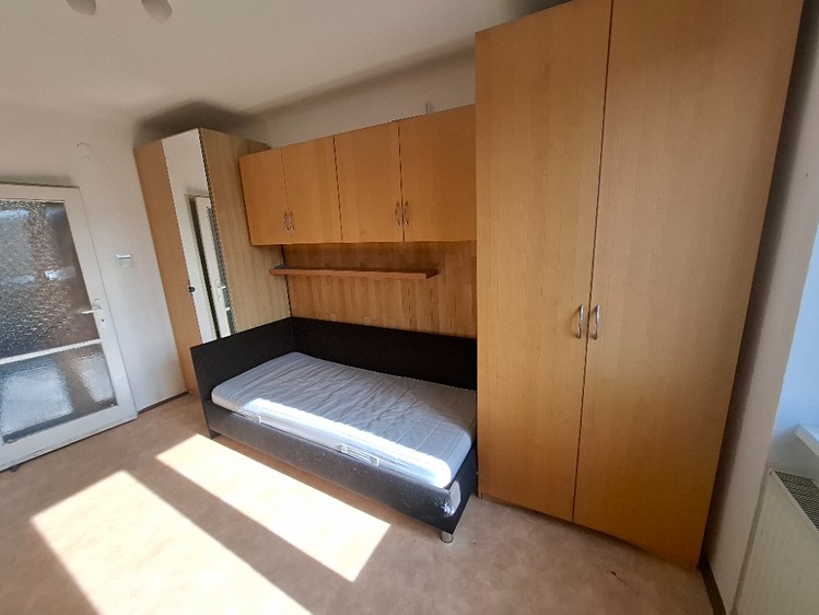 Pronájem bytu 1+kk 18 m² - foto 2