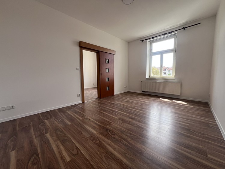 Pronájem bytu 2+1 48 m² - foto 4