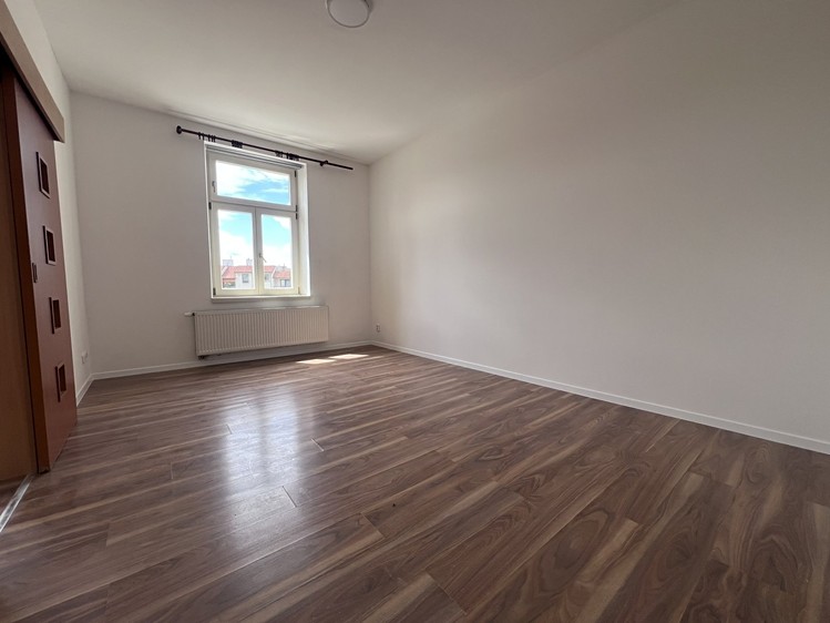 Pronájem bytu 2+1 48 m² - foto 3