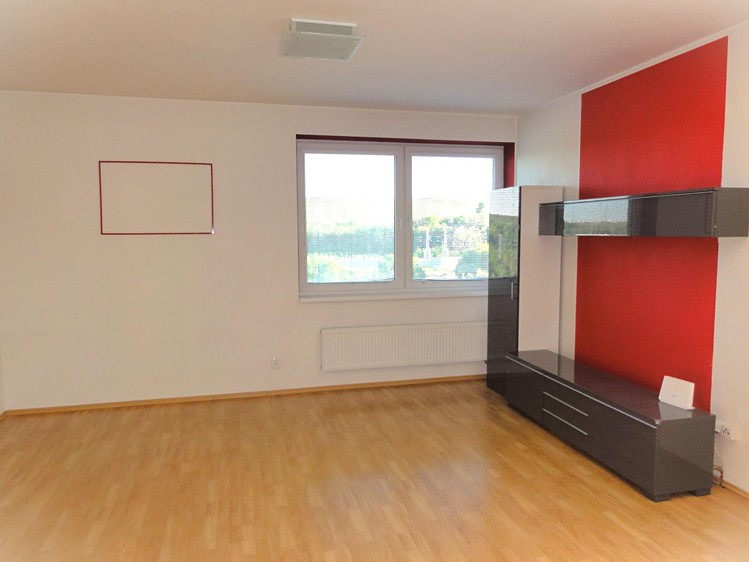 Pronájem bytu 2+kk 54 m² - foto 2