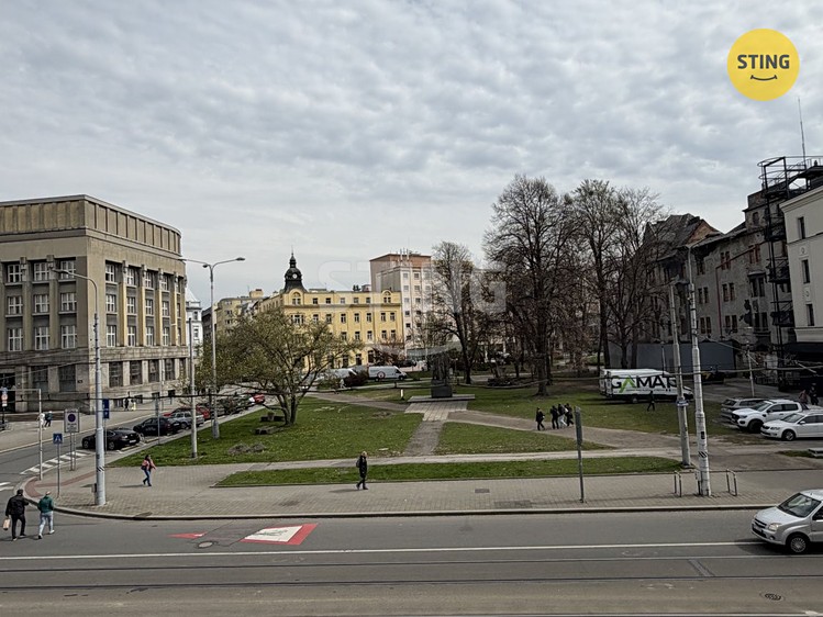 Pronájem bytu 3+1 117 m² - foto 2