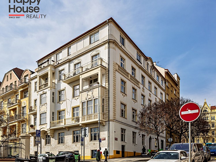 Pronájem bytu 4+kk 132 m² - foto 4