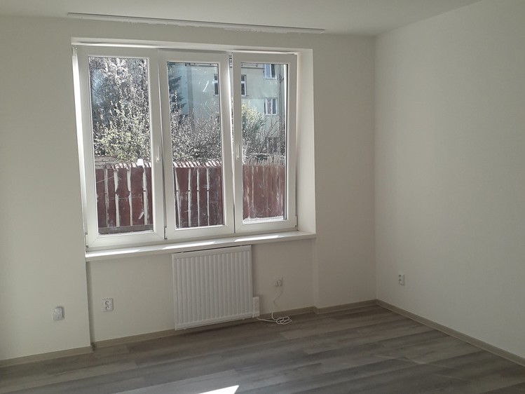 Pronájem bytu 1+1 35 m² - foto 7