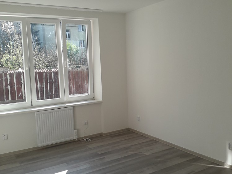 Pronájem bytu 1+1 35 m² - foto 6