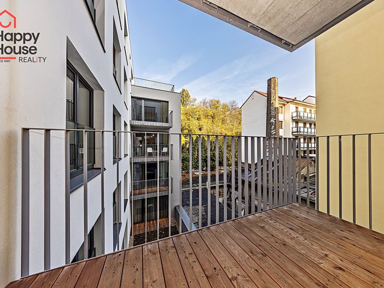 Pronájem bytu 3+kk 80 m² - foto 1