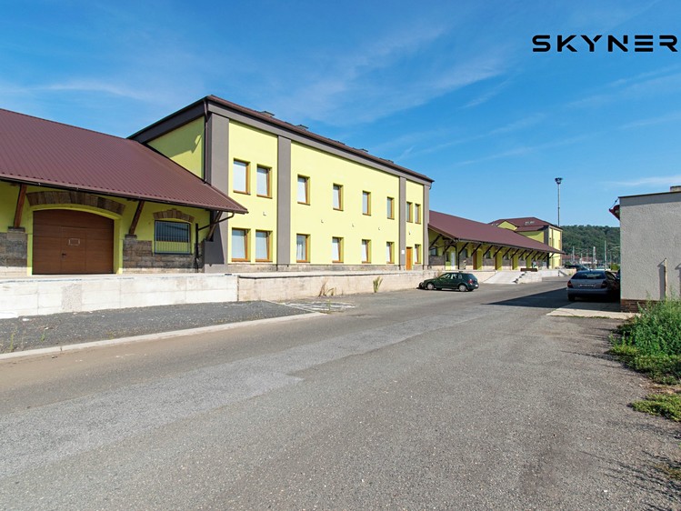 Pronájem bytu 3+kk 81 m² - foto 1