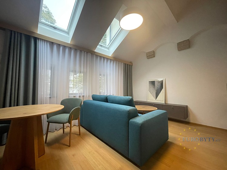Pronájem bytu 1+kk 40 m² (Mezonet) - foto 5