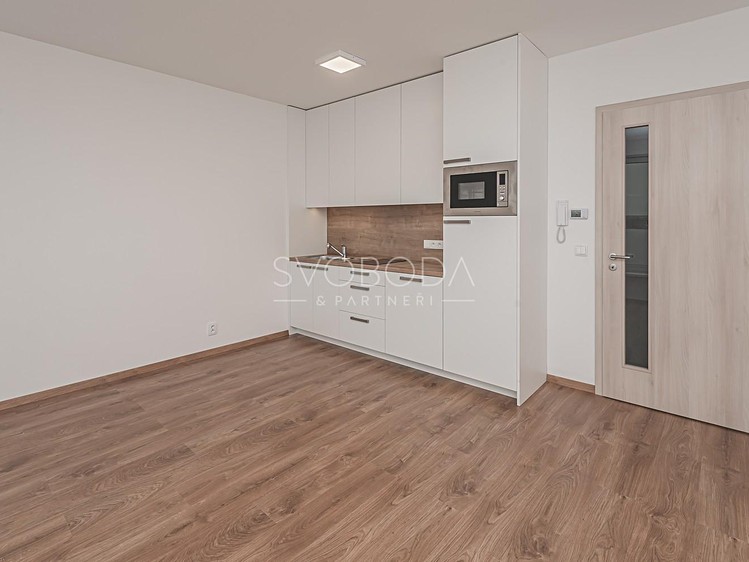 Pronájem bytu 1+kk 29 m² - foto 3