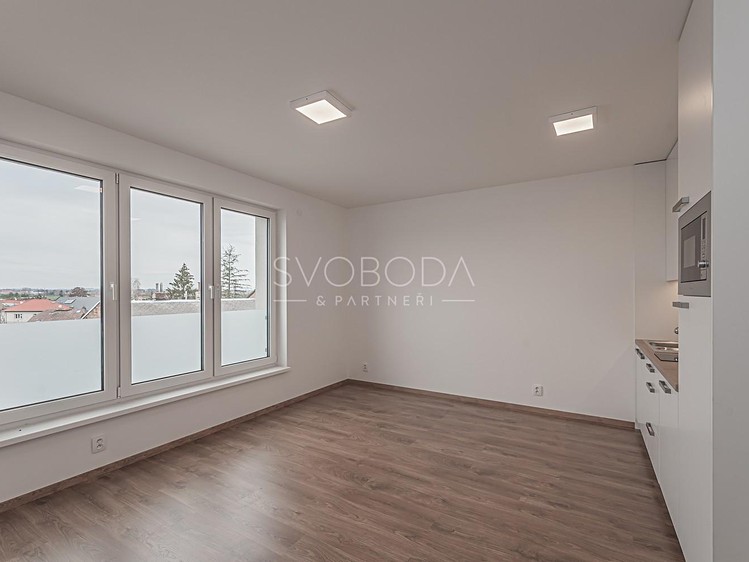 Pronájem bytu 1+kk 29 m² - foto 2