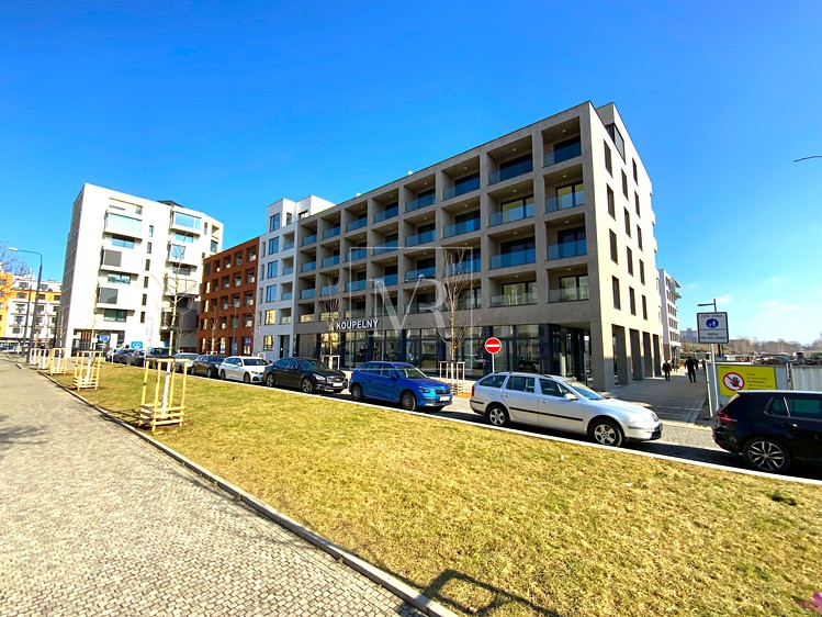 Pronájem bytu 2+kk 62 m² - foto 1