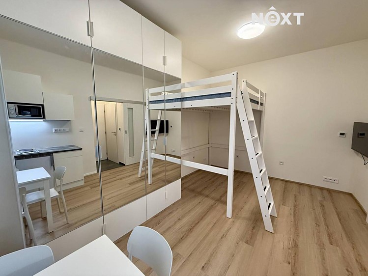 Pronájem bytu 1+kk 25 m² - foto 1