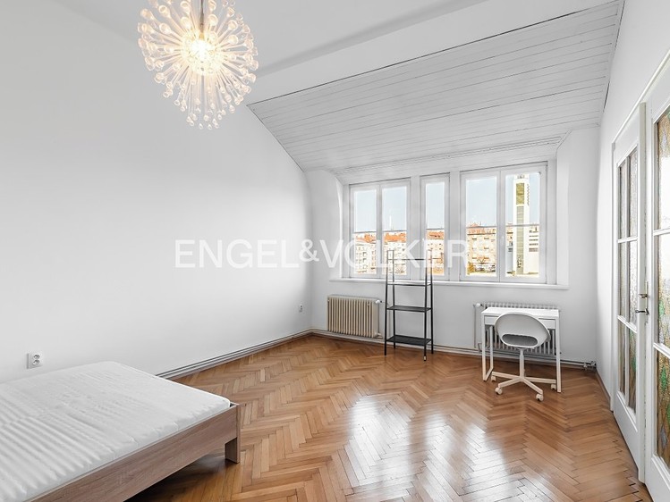 Pronájem bytu 2+1 70 m² - foto 3
