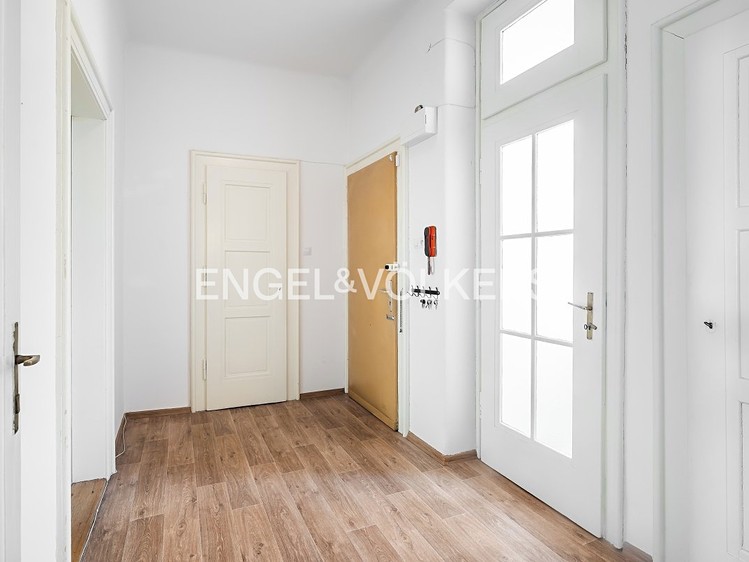 Pronájem bytu 2+1 70 m² - foto 5
