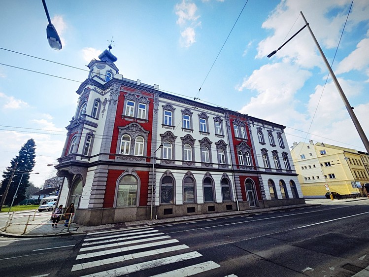Pronájem bytu 2+kk 49 m² (Mezonet) - foto 1