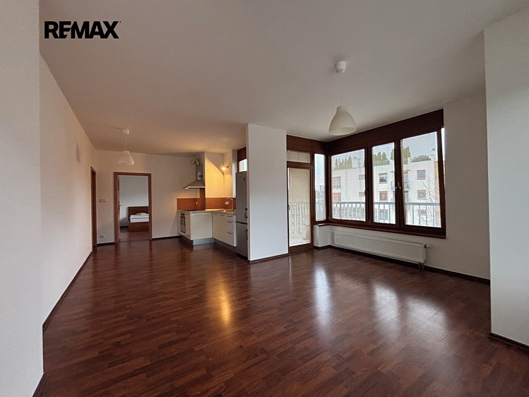 Pronájem bytu 2+kk 56 m² - foto 1