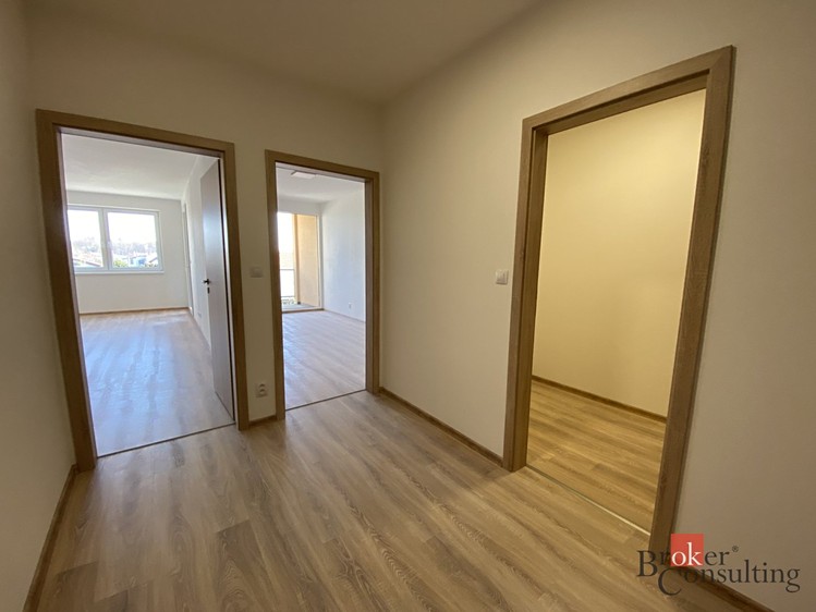Pronájem bytu 2+kk 77 m² - foto 5