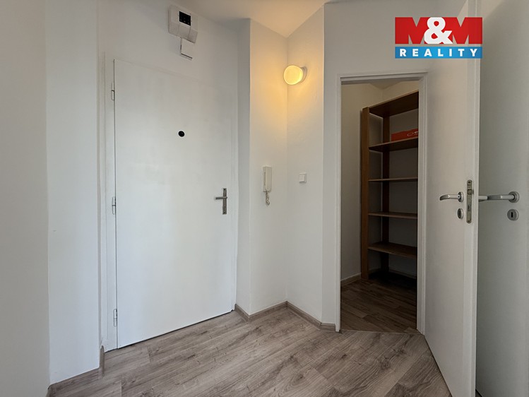 Pronájem bytu 1+1 42 m² - foto 8