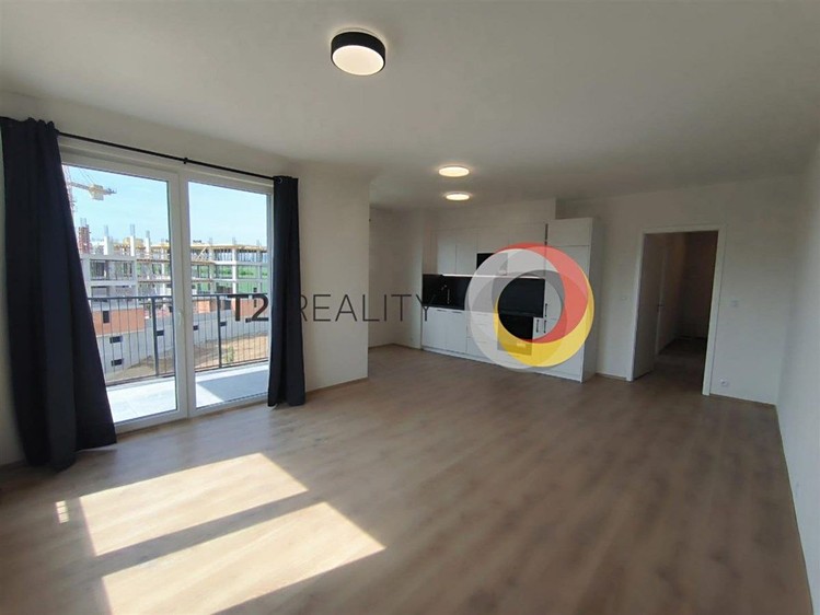 Pronájem bytu 2+kk 57 m² - foto 3