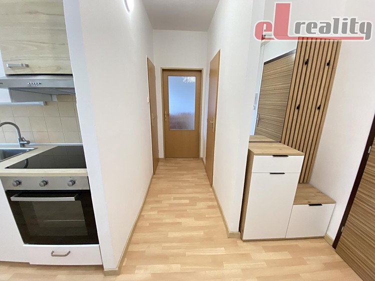 Pronájem bytu 2+1 44 m² - foto 5
