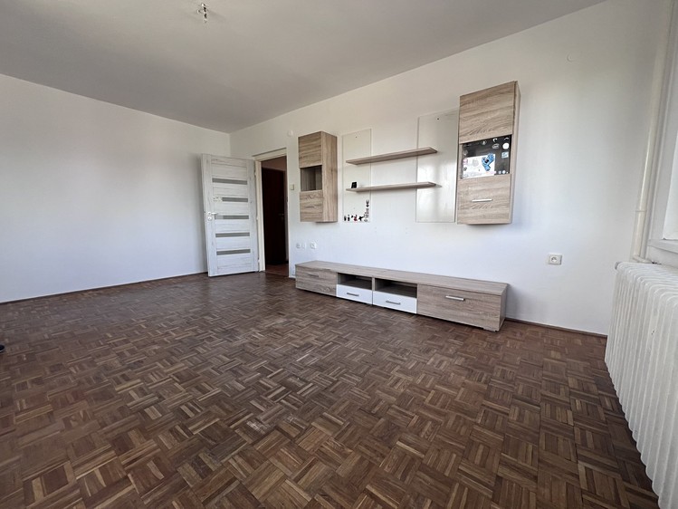 Pronájem bytu 2+1 51 m² - foto 3