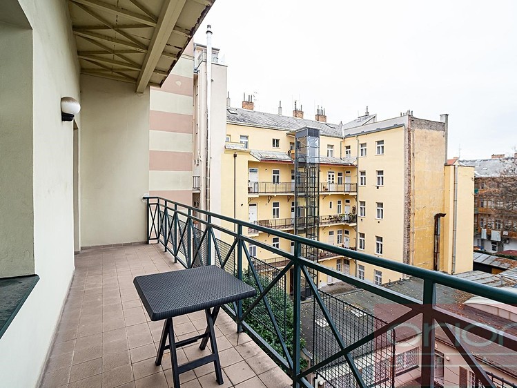 Pronájem bytu 3+kk 128 m² - foto 2