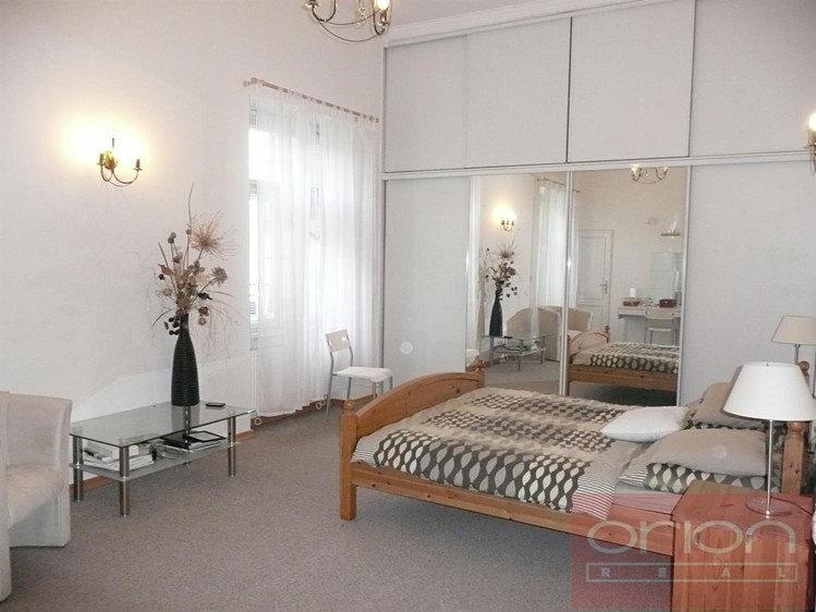 Pronájem bytu 3+kk 128 m² - foto 5