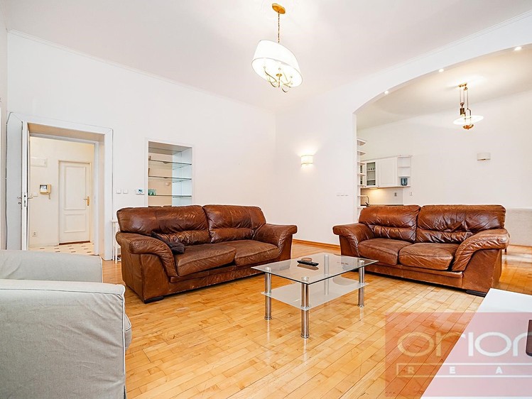 Pronájem bytu 3+kk 128 m² - foto 2