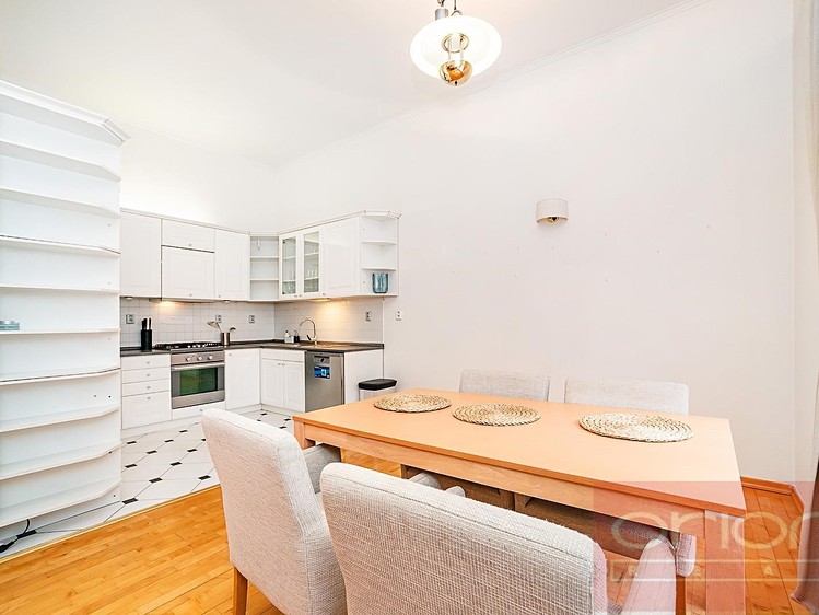 Pronájem bytu 3+kk 128 m² - foto 1