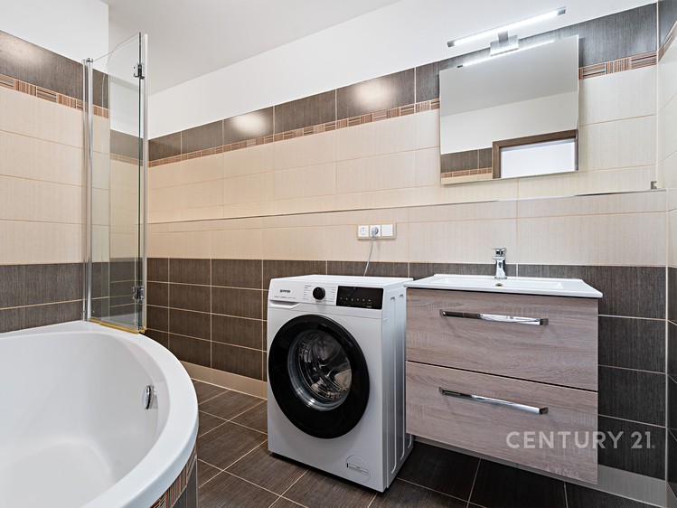 Pronájem bytu 2+1 54 m² - foto 4