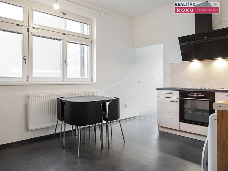 Pronájem bytu 1+1 42 m² - foto 8