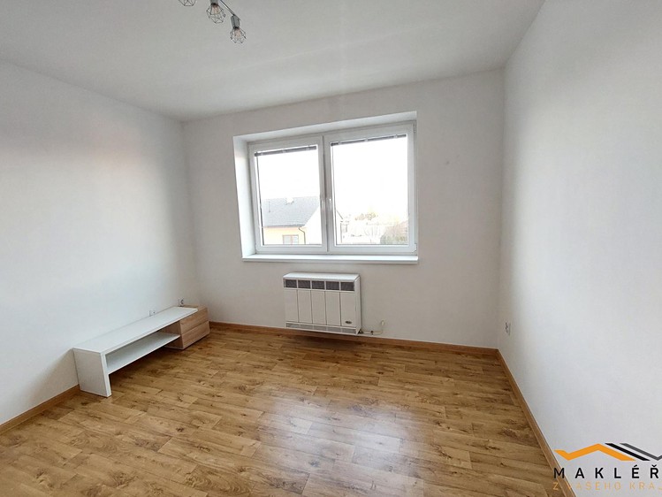 Pronájem bytu 1+kk 32 m² - foto 2