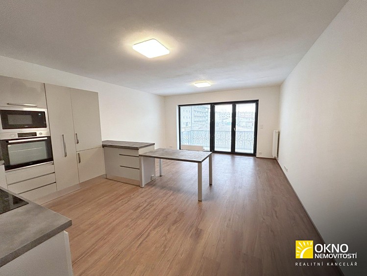 Pronájem bytu 3+kk 85 m² - foto 1