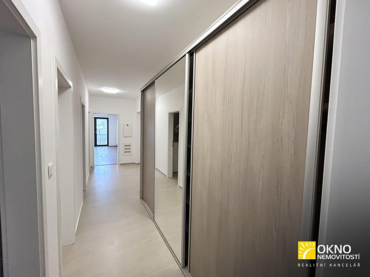 Pronájem bytu 3+kk 85 m² - foto 5