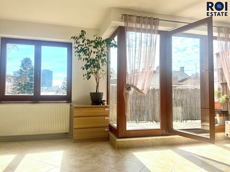 Pronájem bytu 3+kk 86 m² (Mezonet) - foto 1